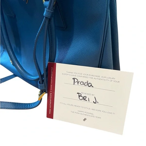 Authentic pre-loved Lux Galleria double zip closure tote. - Picture 12 of 16